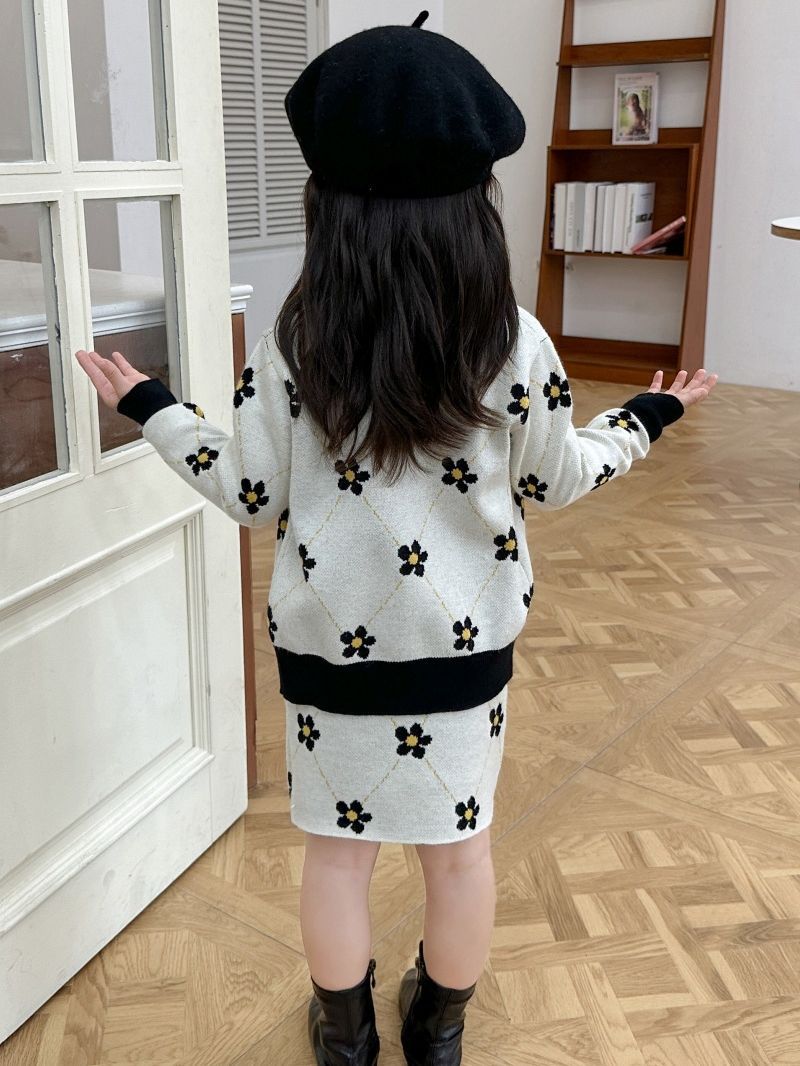 Children's girls' 2024 spring suit knitted sweater Korean style sports cardigan coat skirt trendy children's clothing baby