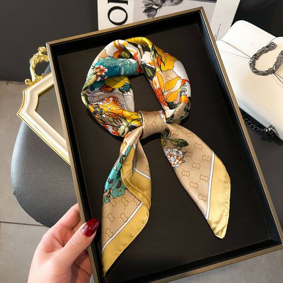 New Silk scarf women's fashionable all-match high-grade small square scarf neck scarf spring and autumn retro scarf tie bag