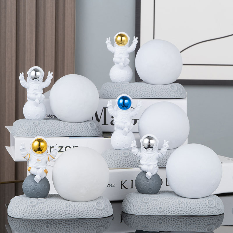 Spacecraft astronaut figurine moon decoration night light space exploration scenario birthday gift decorative item manufacturer wholesale