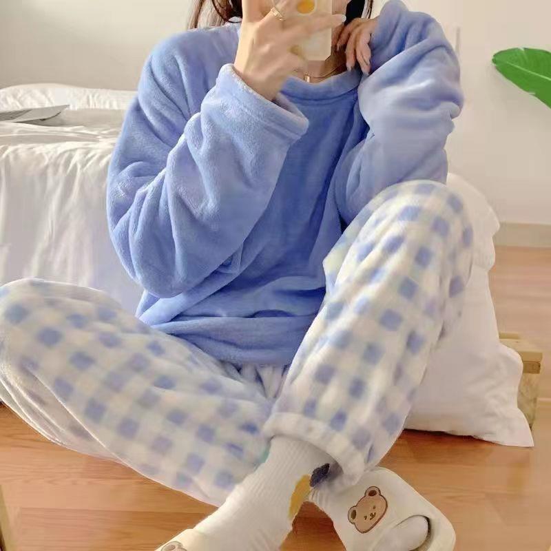 Coral velvet pajamas for women  autumn and winter new flannel thickened plus velvet cute cinnamon dog home clothes