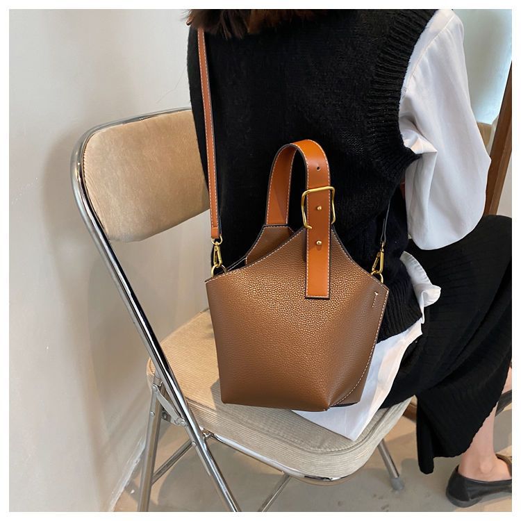 Γυναικεία τσάντα χονδρικής χονδρικής τσάντα εξειδικευμένου σχεδιασμού γυναικεία τσάντα σε αντίθεση χρώματος τσάντα κουβά τσάντα καλαθιού φαγητού_voghion.com