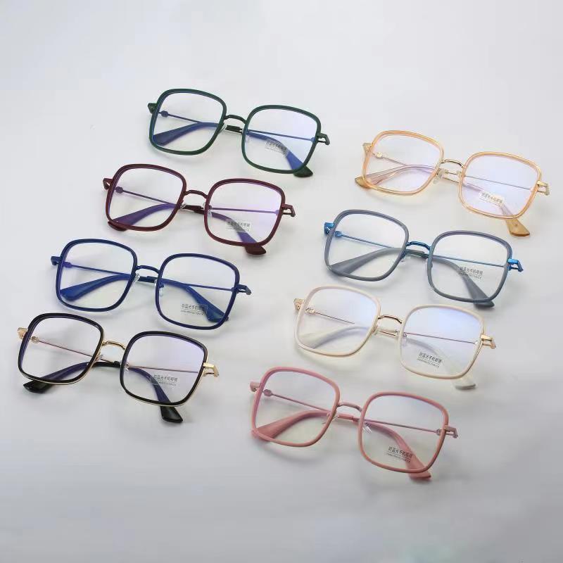 2023 New Anti-blue Light Flat Glasses Unisex Internet Trendy Street Photography Metal Glasses for Men and Women Myopia Glasses