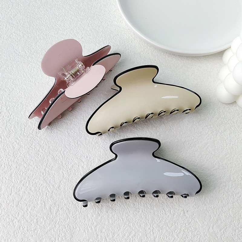 MINISO famous excellent products with Korean acrylic clip fresh girl geometric shape hairpin fashion clip_voghion.com