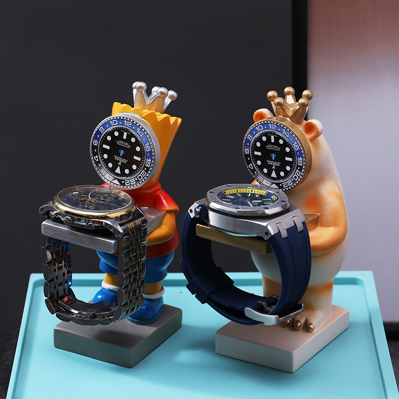 Creative Green Water Ghost Watch Stand Watch Bracket Astronaut Display Stand Bracket Ornaments Watch Storage Rack