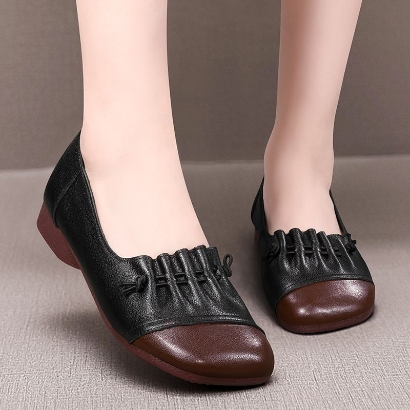 True Soft Leather Shoes Retro Flat Shoes for Mother 2024 Spring New Middle-aged and Old Women's Shoes Rubber Soft Shoes