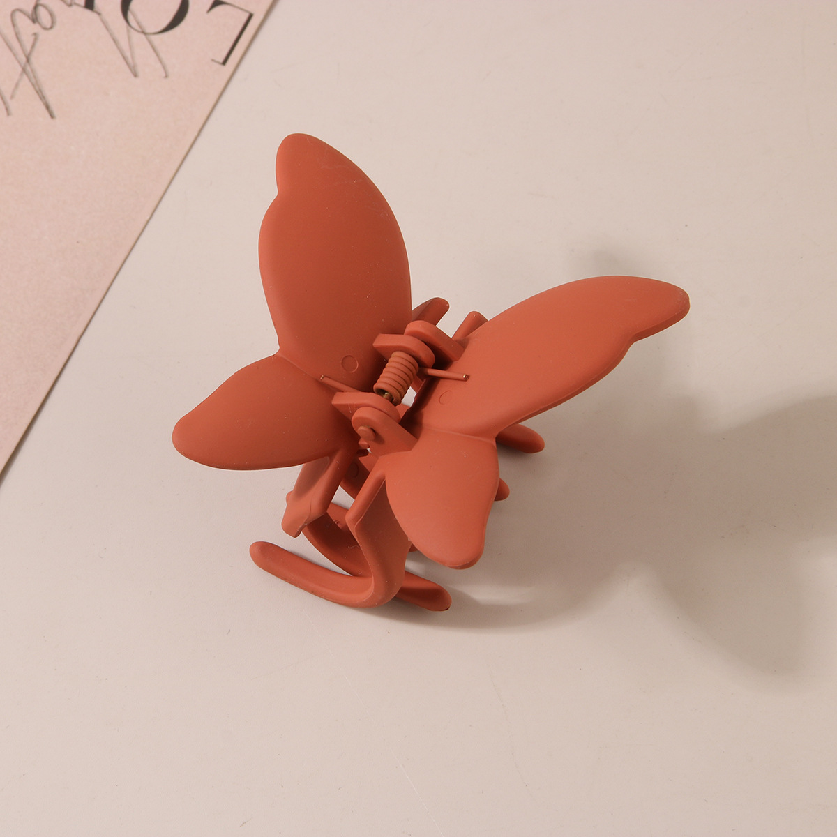 Nuovo fermaglio per capelli a forma di farfalla transfrontaliera, effetto vernice smerigliata, personalizzato, alla moda, con artiglio per la testa_voghion.com