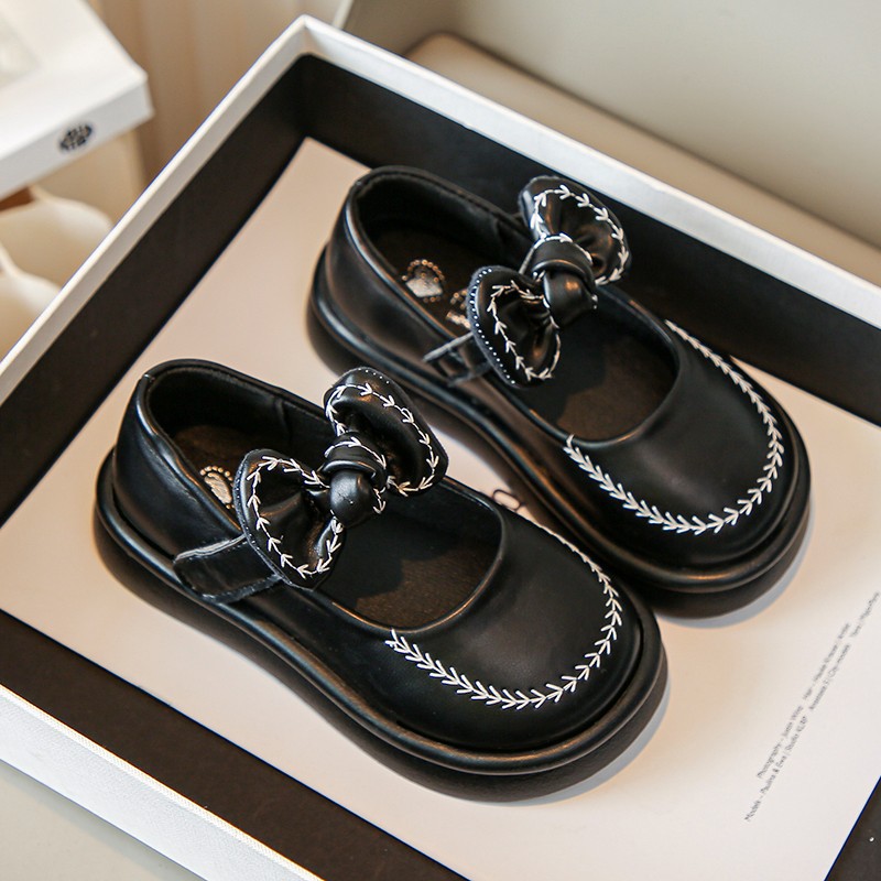 2024 girls new small leather shoes cute retro baby shoes bow embroidered princess shoes tube socks with shoes