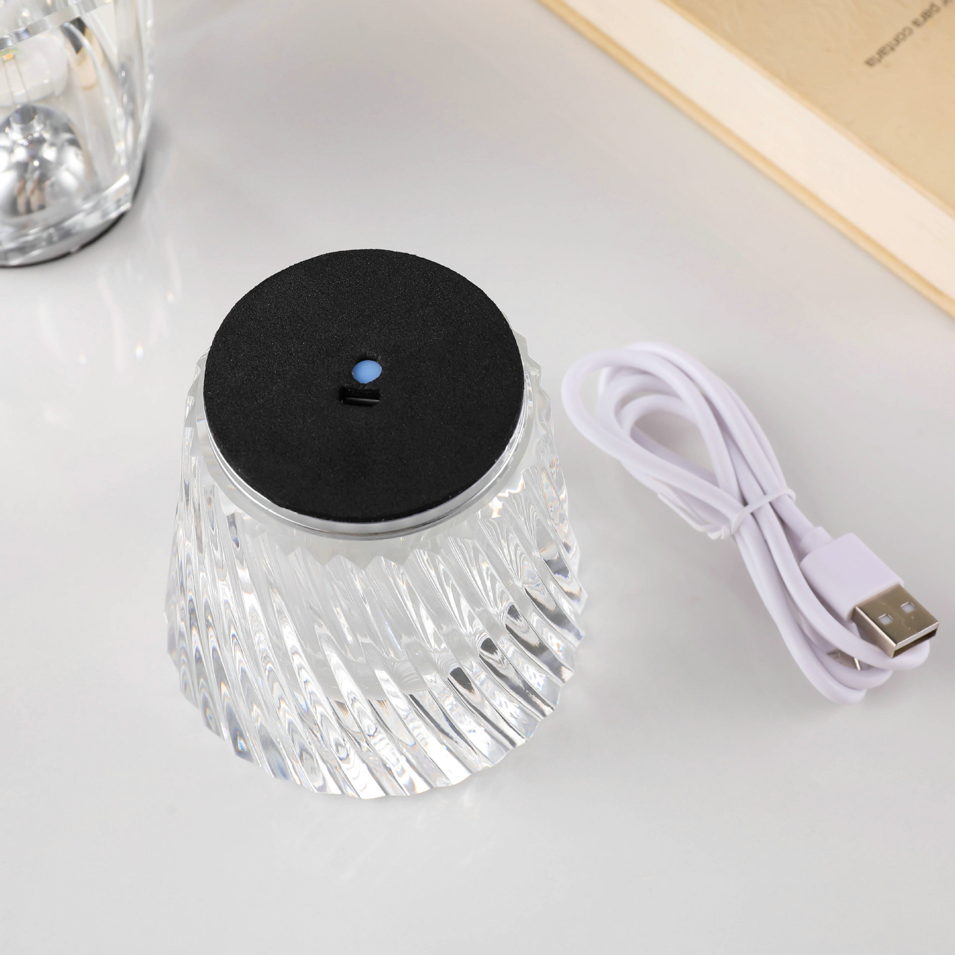 Factory Wholesale Crystal Rechargeable Table Lamp Clear Bar Bar Atmosphere Light KTV Dining Table Decorative Atmosphere Night Light