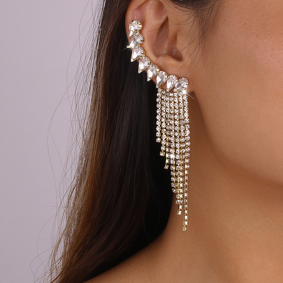 E10434 European and American Internet celebrity exaggerated fashion earrings rhinestone tassel geometric claw chain earrings light luxury niche ear clip