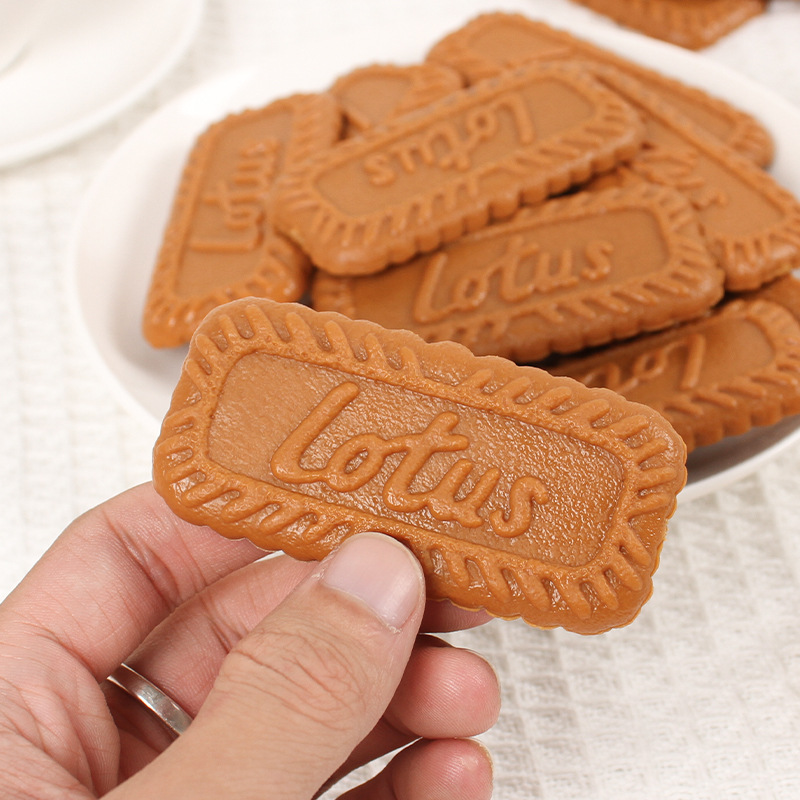 Simulation Belgian Caramel Cookies Simulation Snack Food Model Cake Decorations Ornaments DIY Hairpin Accessories
