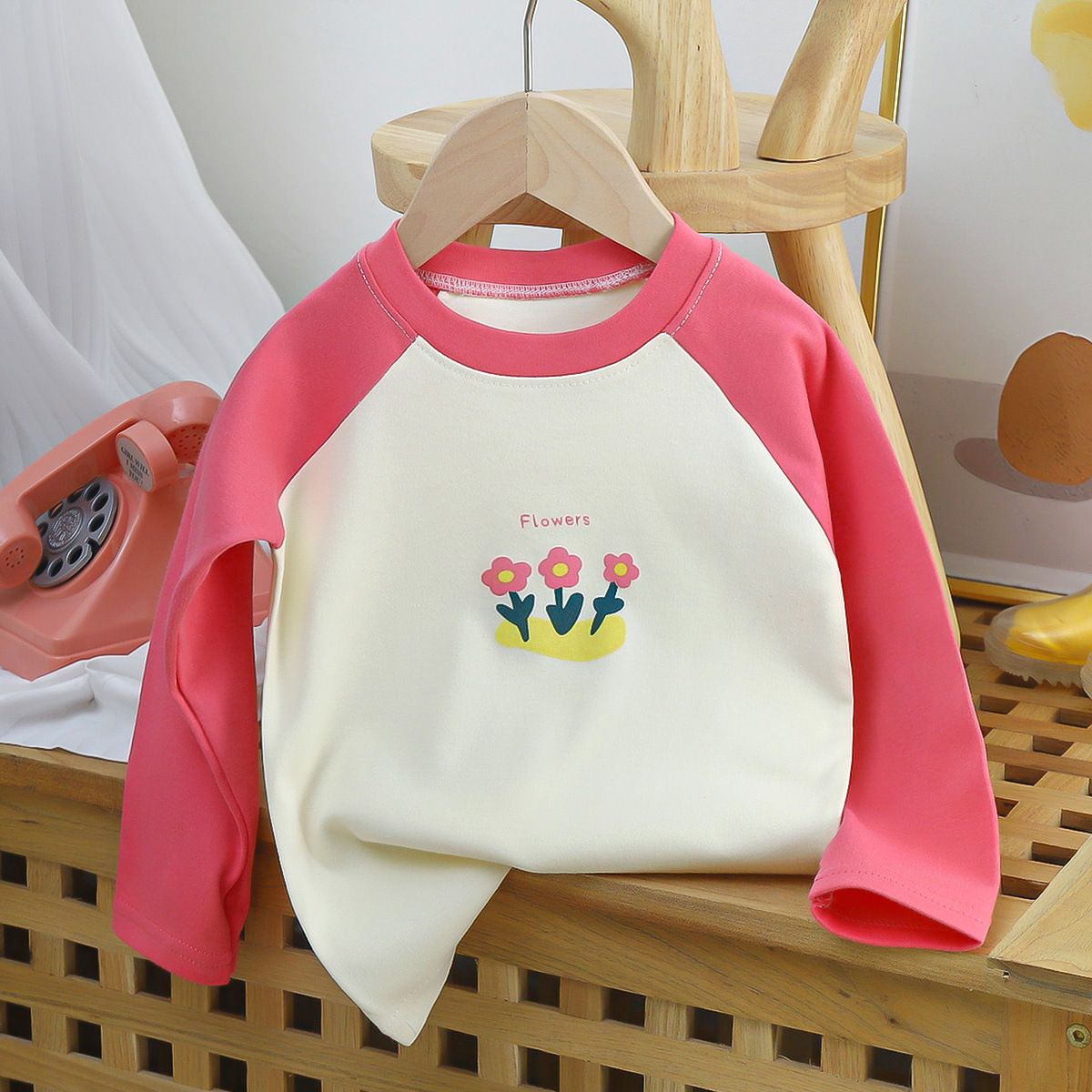 Children's long-sleeved T-shirt cotton new baby base coat sweater boy's autumn clothing Korean version of 1-year-old children's clothing wholesale