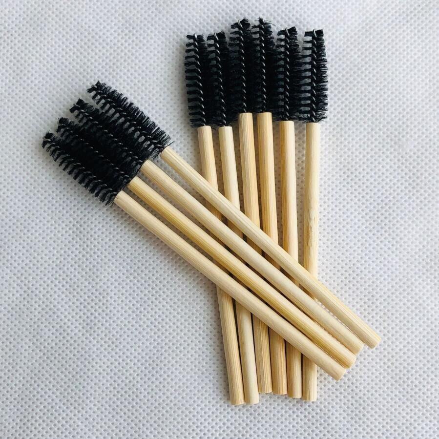 Factory wholesale disposable mascara brush bamboo handle eyelash comb solid bamboo rod eyelash roll solid spiral eyebrow brush