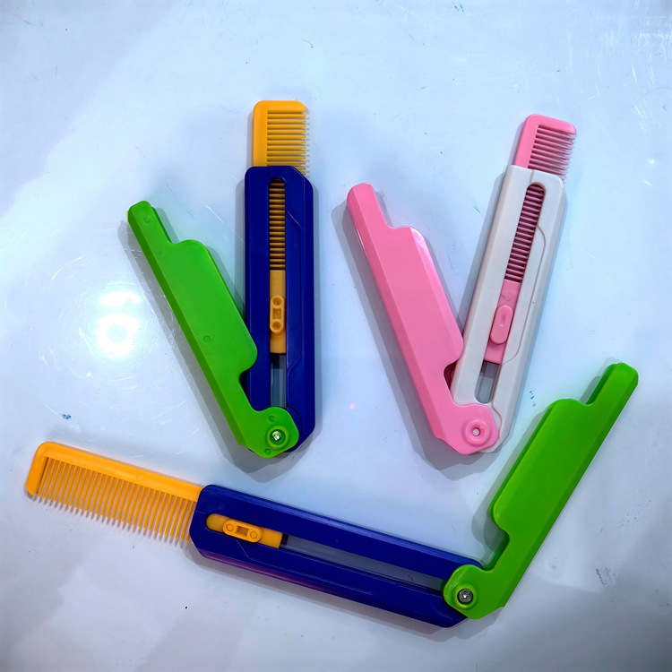 Factory 3D gravity comb luminous radish knife TikTok same butterfly knife children Katana telescopic Banana Knife