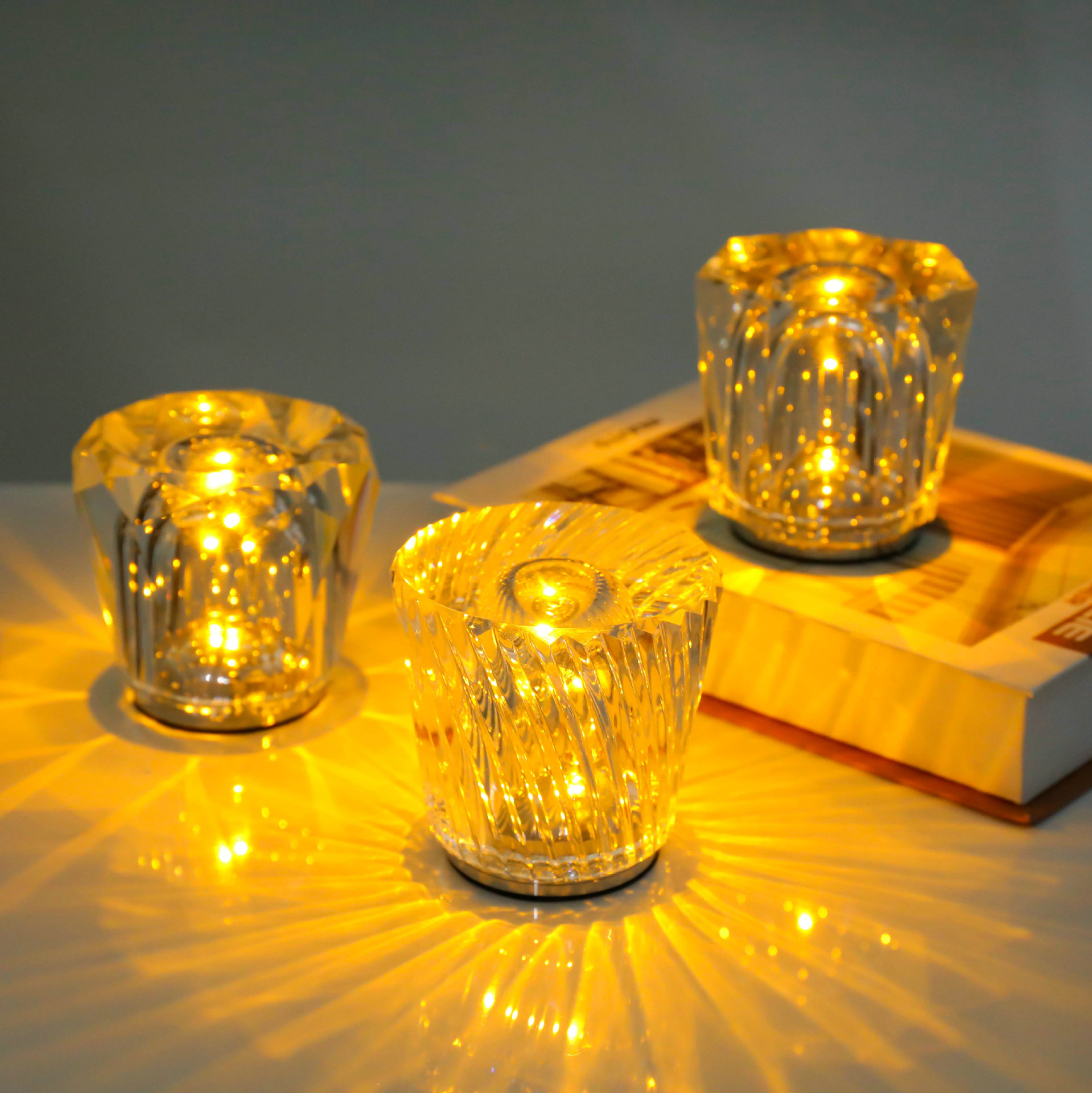 Factory Wholesale Crystal Rechargeable Table Lamp Clear Bar Bar Atmosphere Light KTV Dining Table Decorative Atmosphere Night Light