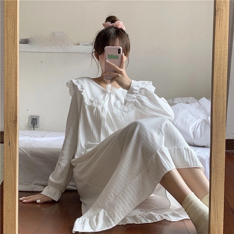 Long-sleeved pajamas new pajamas women's doll collar over the knee court fairy Korean ins style home clothes princess style women