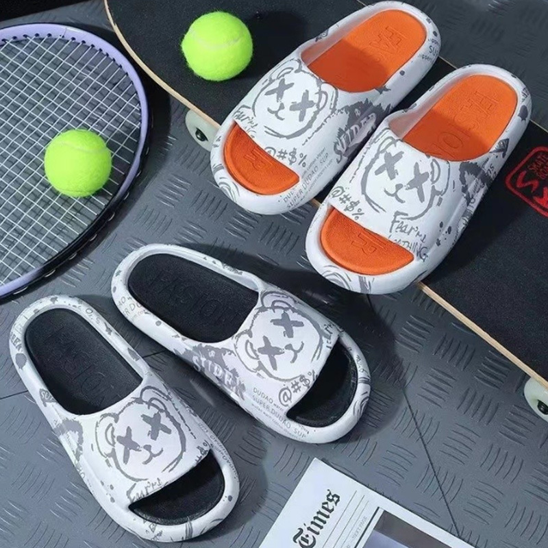 Slippers Men's Trendy ins Wear-resistant Men's Slippers Slip-on Feeling 2022 New Style Outer Wear Sandals Summer Home Non-slip