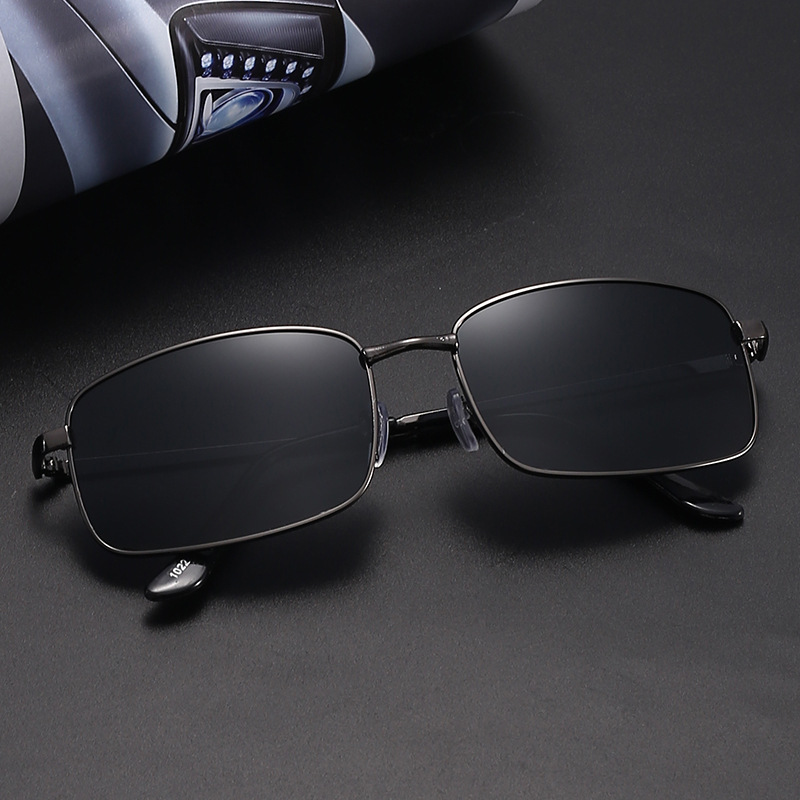 2023 summer color-changing polarized sunglasses men's driving night vision glasses black metal sunglasses wholesale manufacturers