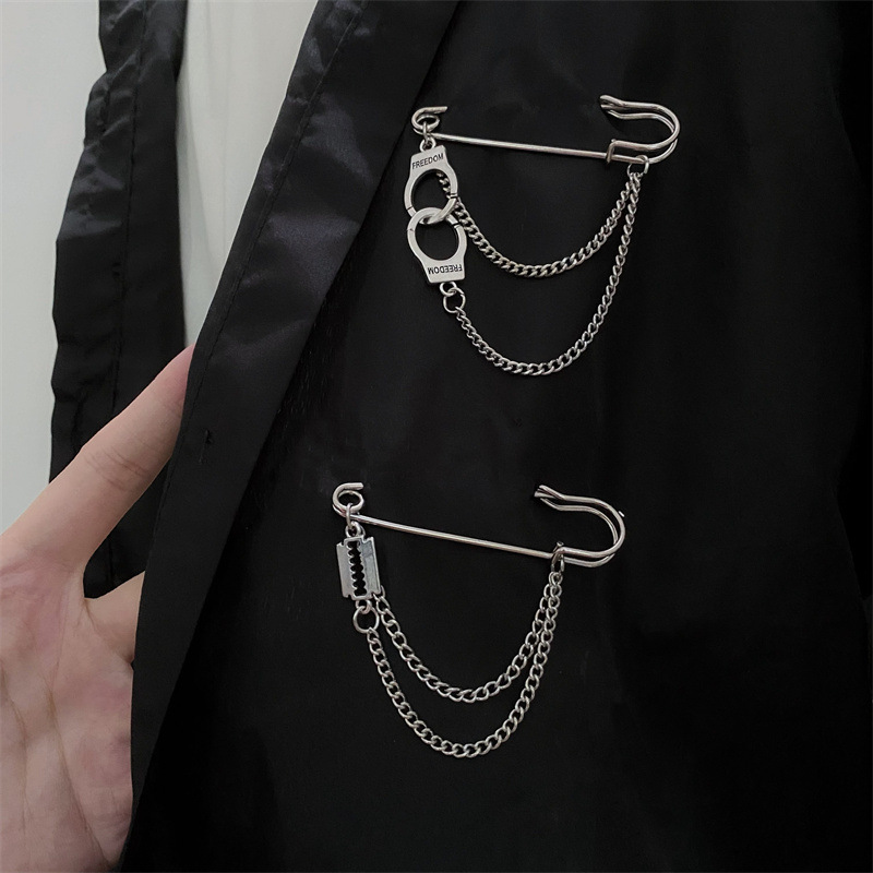 Anti-walking Waist Artifact Trouser Waist Changed Small Butterfly Chain Pin Distinctive Decorative Brooch Women's Fashionable Matching Suit