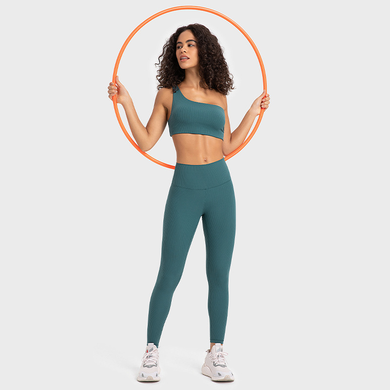 Shishi Quality Collection New Personalized Single Shoulder Strap Sports Underwear Drop Sexual Beauty Back Shockproof Yoga Fitness bra