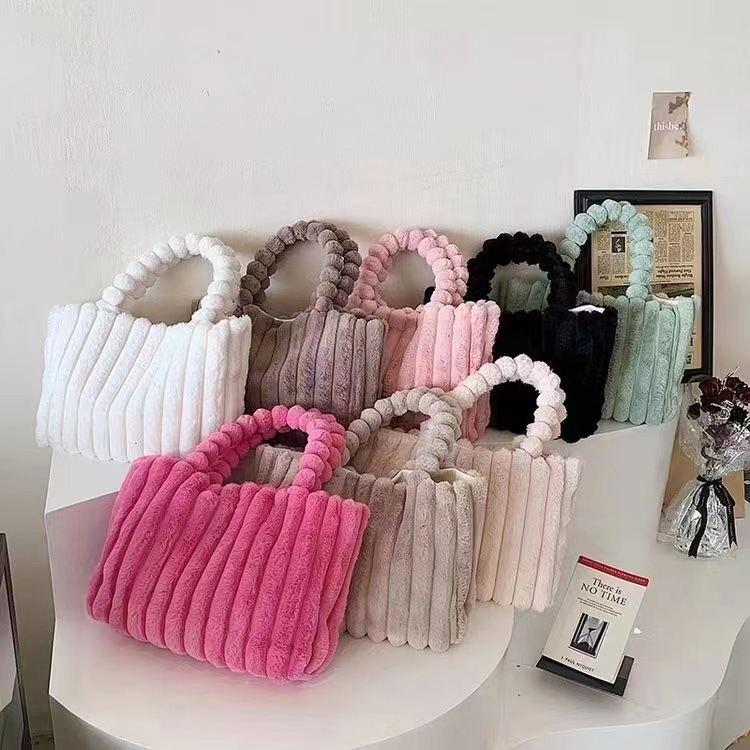 Autumn and winter New 2023 fashion plush shoulder bag personality simple corduroy tote bag large capacity furry handbag