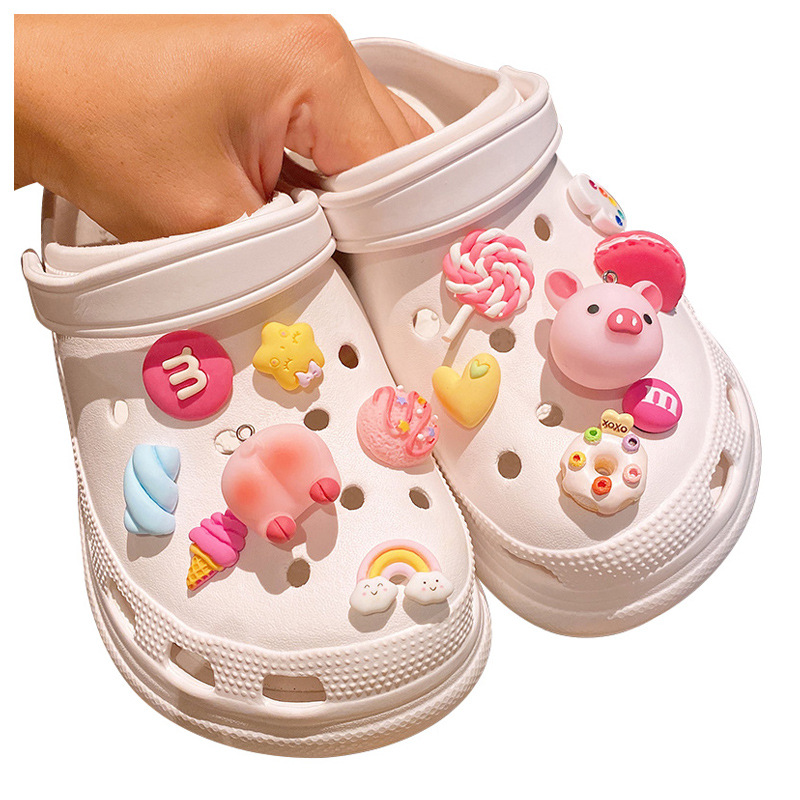 [Summer New Style] Spongebob Squarepants Patrick Joker DIY Cave Shoes Accessories Decorative Removable Sandals Buckle