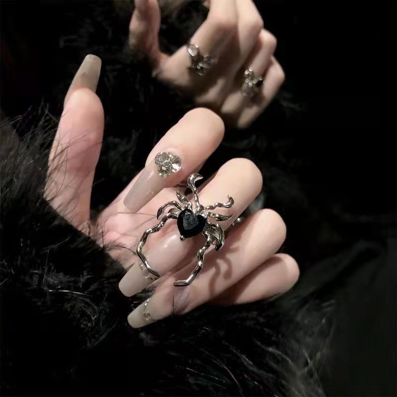 Dunkler Retro-Spinnnagelring mit schwarzem Edelstein, Nischendesign, hochwertiger, kalter Stil, offener Persönlichkeitsring_voghion.com