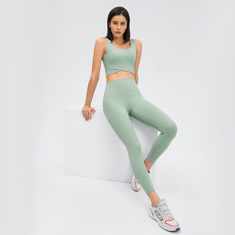 A generation of new upgraded nude skin-friendly yoga pants women hip high waist abdomen running sports fitness pants Europe and the United States