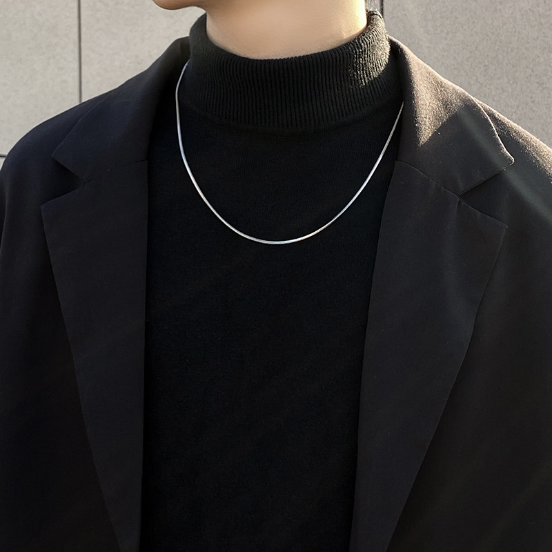 Accessories Snake Bone Chain Necklace Men's Trendy Niche Trendy Brand Thin Men's Simple All-match Titanium Steel Neck Men's Collarbone Sweater Chain