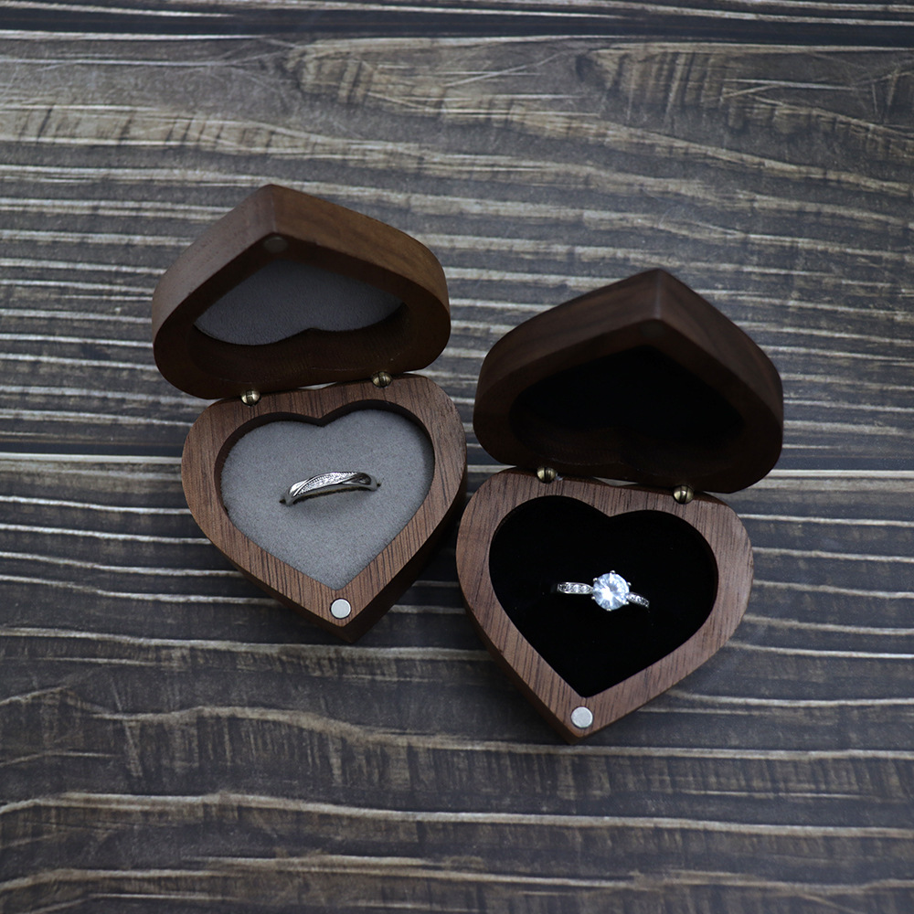 Свадебное кольцо Love Box Орех Пара Кольцо Упаковка для хранения Подарочная коробка Деревянная коробка в форме сердца Серьги Шкатулка для женщин