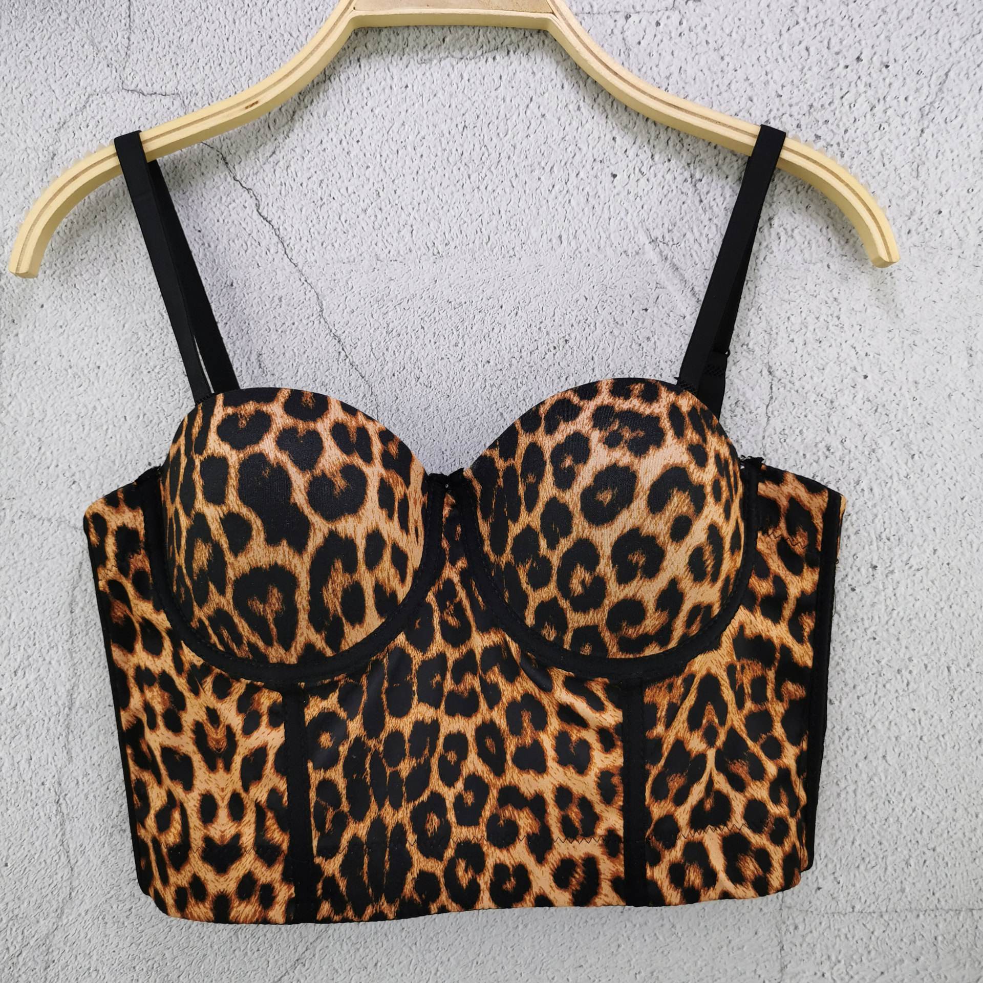 New Design Sense Outer Wear Small Camisole Summer Retro Leopard Print Short European and American Temperament Character Top for Women