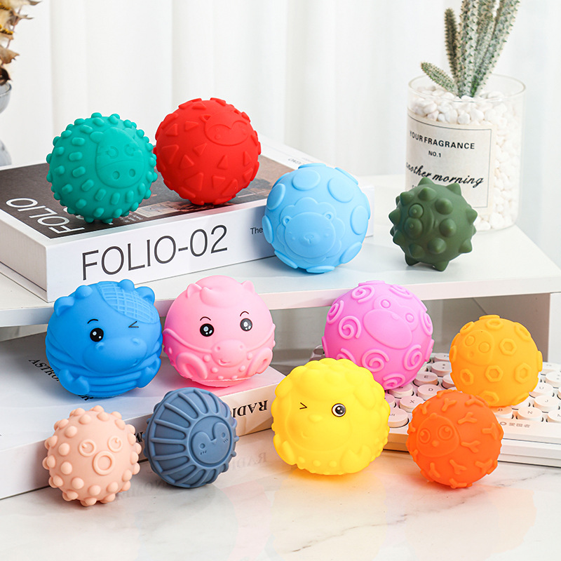 Newborn Gift Infant Hand Grab Ball 0-3 Baby Touch Ball Massage Water Play Toy Ball Bite Boiled