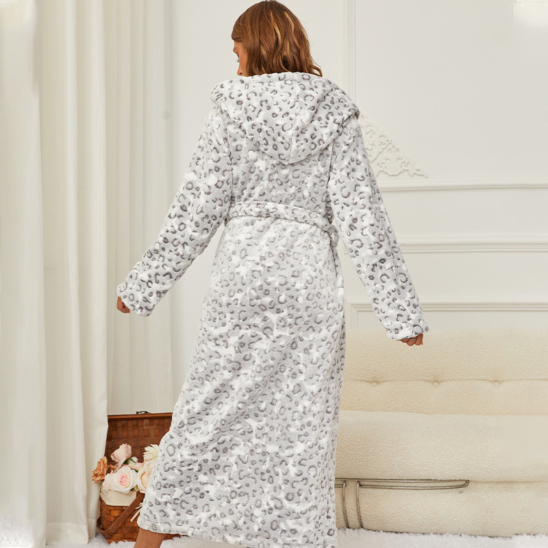 Cross-border flannel back printed plus size hooded nightgown hotel autumn and winter extended pajamas flannel couple bathrobe