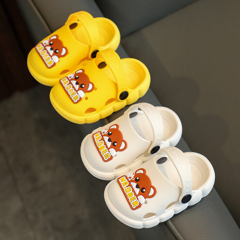 Children's Slippers Women's Summer New Cartoon Cute Baby Children's Outdoor Anti-off Beach Garden Hole Shoes for Boys