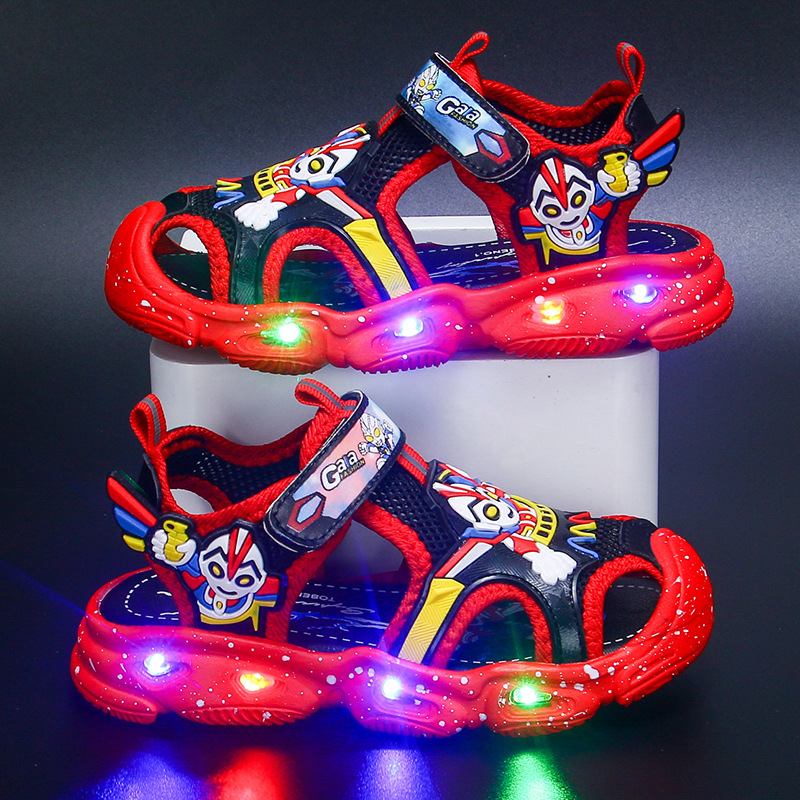 Boys Toe Sandals with Light 2023 Summer New Children's Sandals Kick-proof Junior Middle School Students Beach Shoes