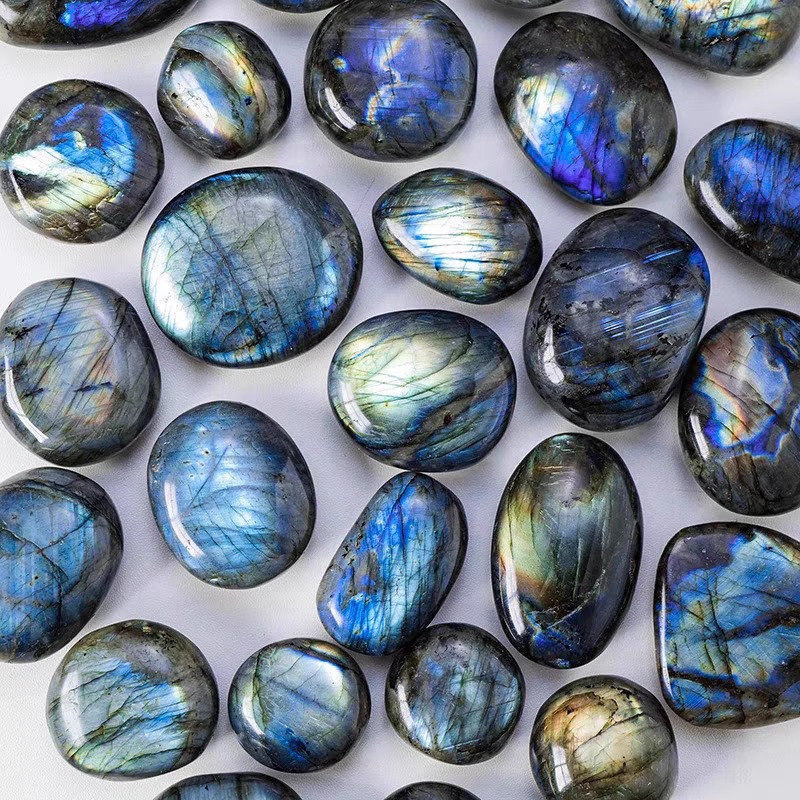 Madagascar natural gray Moonstone labradorite stone with shape playing ornaments wholesale Crystal Moonstone original stone