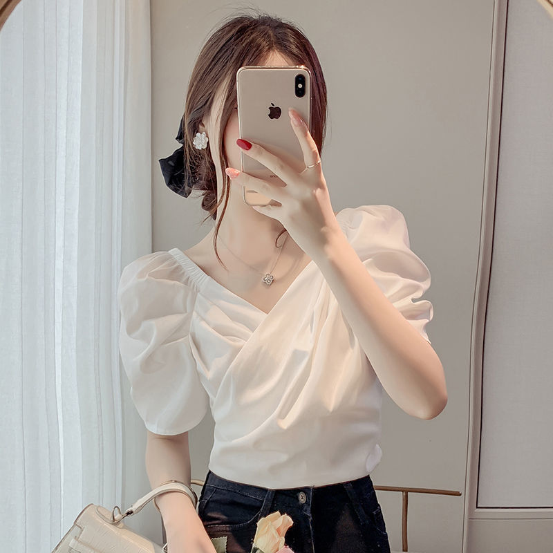 Puff sleeve chiffon shirt for women in summer 2024 new design sense cross shirt V-neck slim short top
