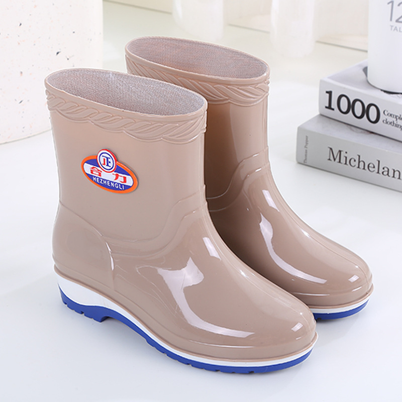 New Women's Rain Shoes Non-slip Water Shoes Women's Adult Short Tube Kitchen Wear-resistant Rubber Shoes Rain Boots Spring and Autumn Waterproof Shoes