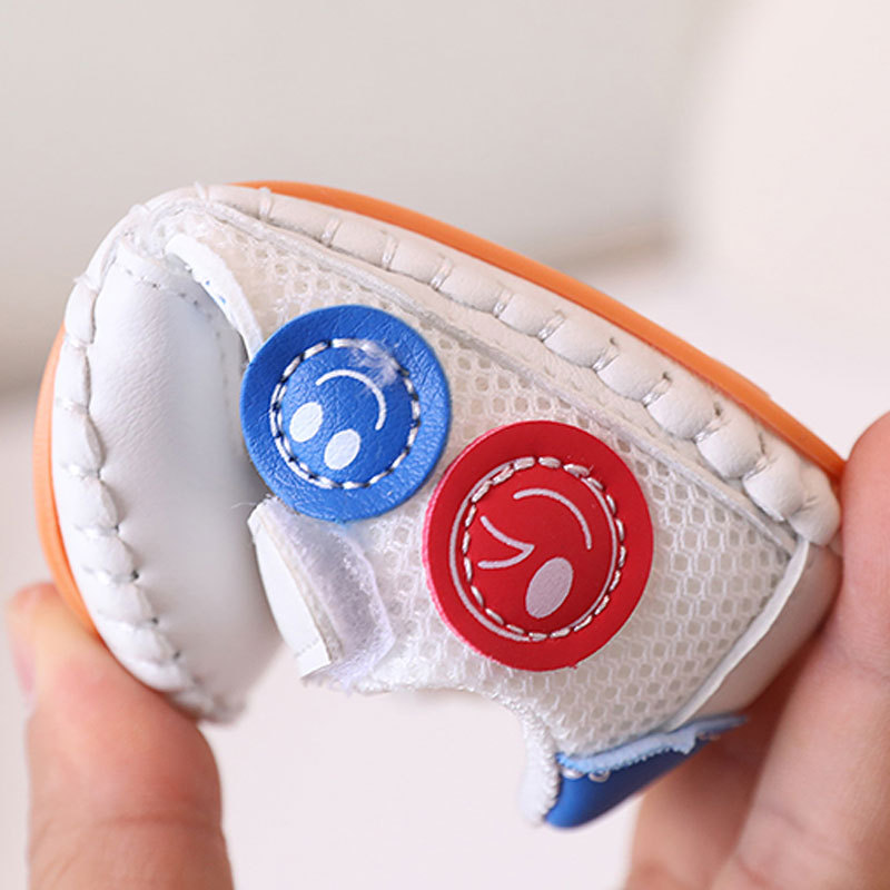 A generation of Spring and Autumn New 011-year-old baby soft-soled toddler shoes for boys and girls baby mesh 3-6-October children