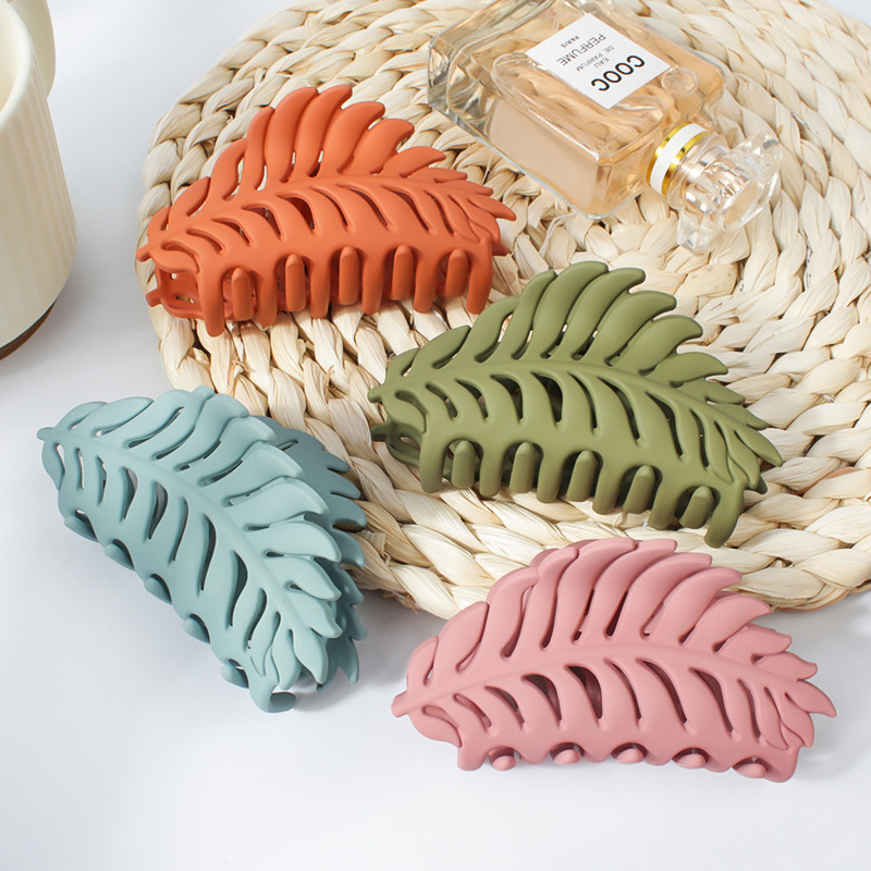 Korean style leaf hairpin frosted hair clip ball head updo versatile practical hairpin female hair grip headdress factory direct sales