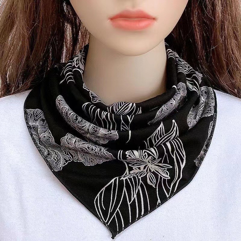 Warm scarf women's autumn and winter neck protection neck protection scarf cover versatile Korean style fake collar new thickened collar triangle scarf