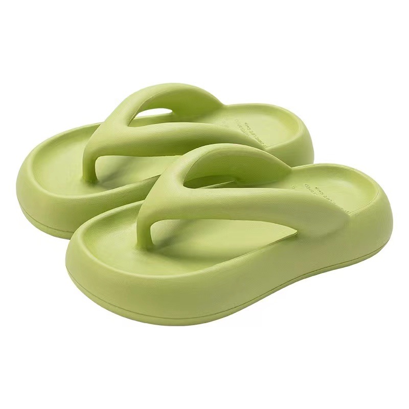 Beach Seaside Slippers Women's Summer Outer Wear 2024 New High-end Thick Bottom Flip Flops Women's Summer Out
