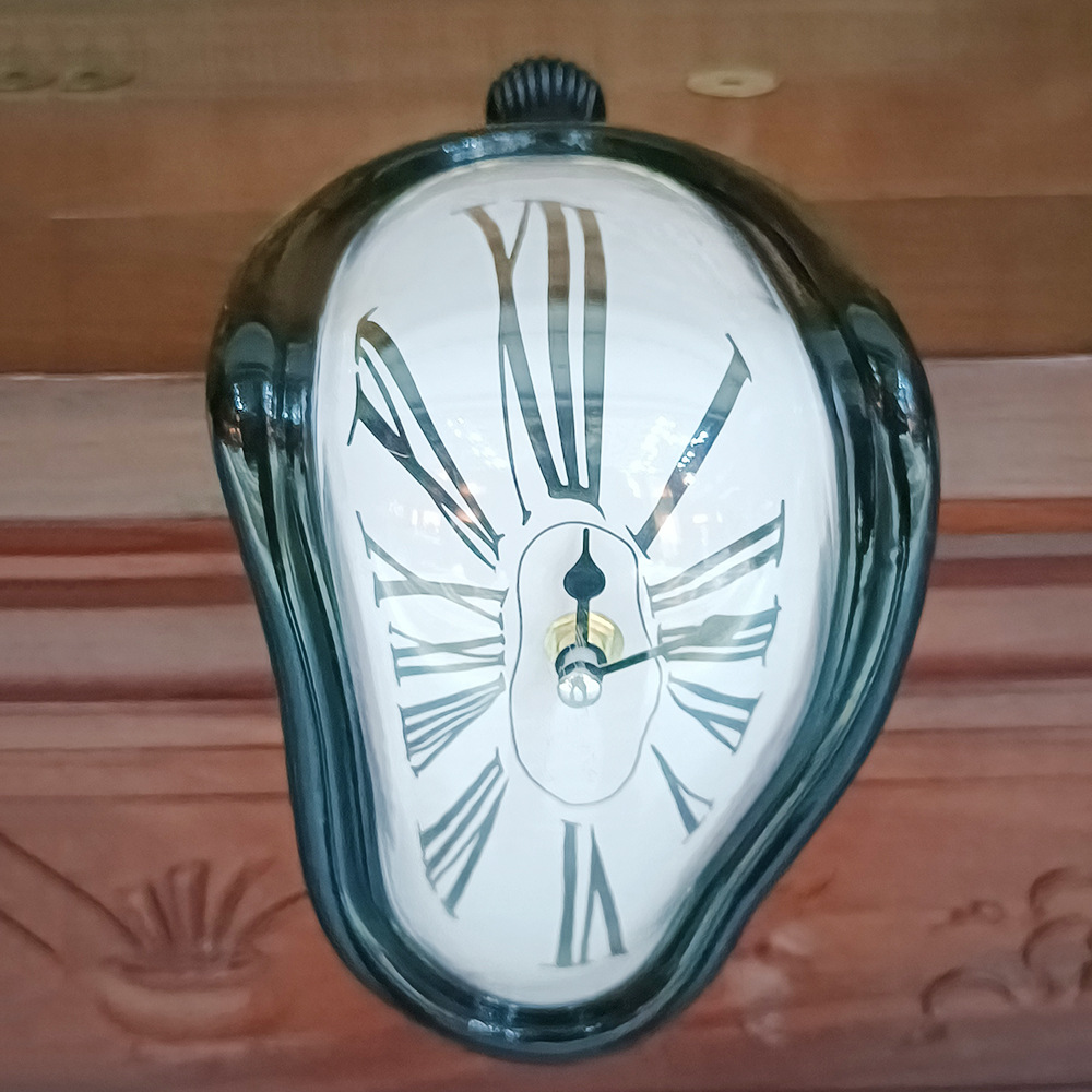 Amazon Cross-border Retro Simple Wall Clock Creative Right Angle Twisted Roman Digital Clock Bedroom Living Room Mute Clock