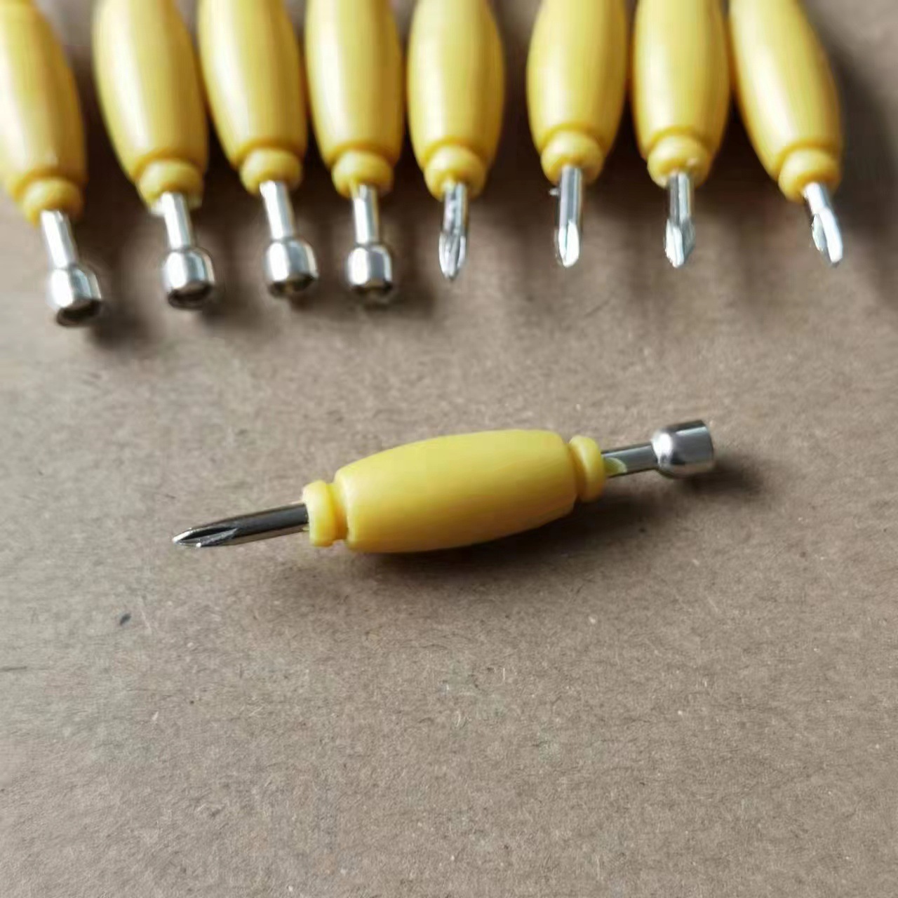 Finger Skateboard Screwdriver Multi-function Finger Skateboard Yellow Hexagon Mini Dual-purpose Double Head Screwdriver Cross