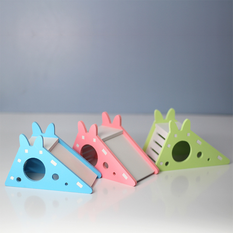 Factory wholesale pet supplies hamster ecological wood pet slide toy Golden Bear Dasheng hamster slide nest