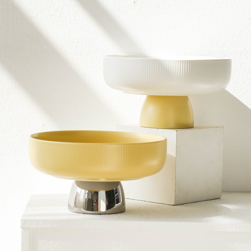 Nordic fashion simple Ceramic goblet fruit plate home living room living room fruit plate candy plate exhibition hall decoration
