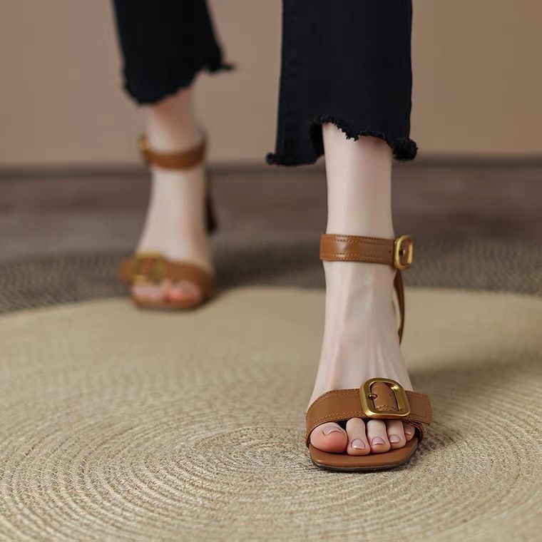 Vintage Retro Metal Belt Square Buckle 2024 Spring/Summer New Chunky High Heels Strap Sandals for Women Dropshipping