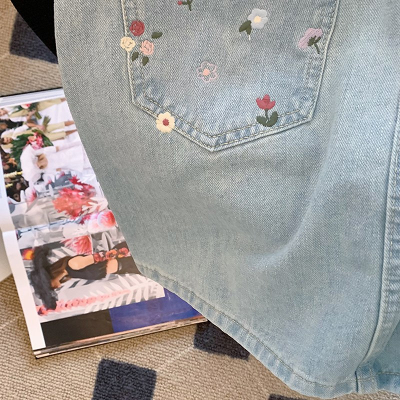 Japanese Style Floral Embroidered Denim Skirt Women's Summer 2022 New Style Retro High Waist Slimming Sheath A- Line Skirt