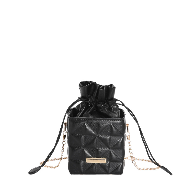 Casual women's bag 2022 summer fresh retro messenger bag elegant beautiful fashion shoulder casual messenger bag