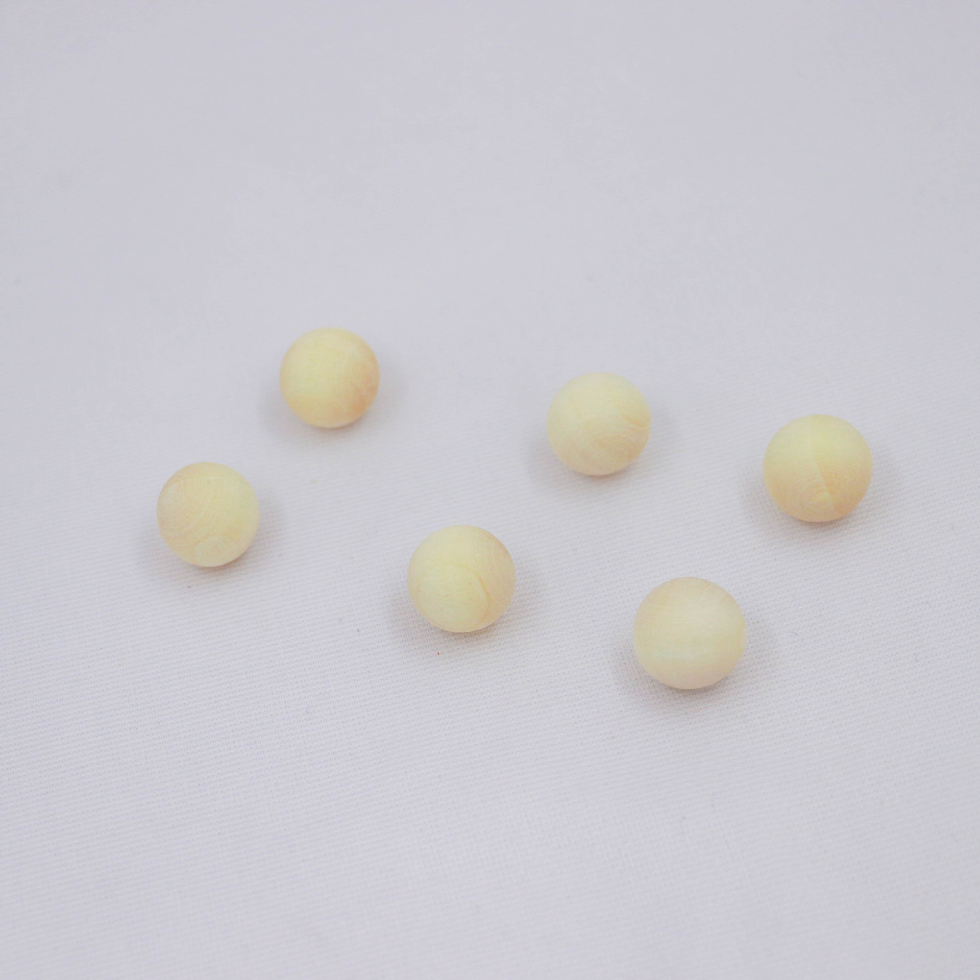 Factory wholesale raw wood color non-hole wooden beads round loose beads solid wooden ball jewelry accessories multi-Specification