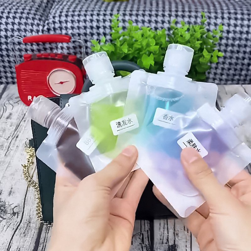 Skin care products sub-bottled travel water milk sub-packaging bag 30ml washing and protection small sample bag disposable portable lotion bottle